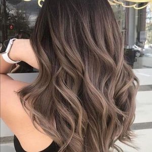 Meet your Posher, Delia